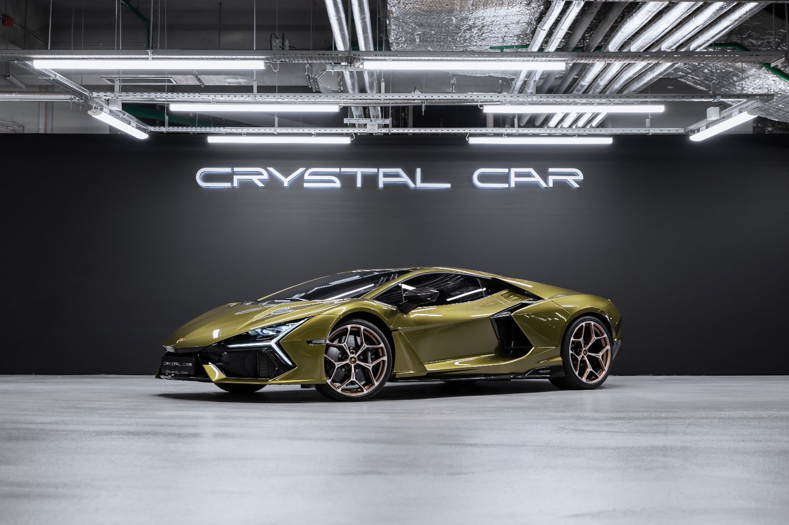 Lamborghini Revuelto 2025
