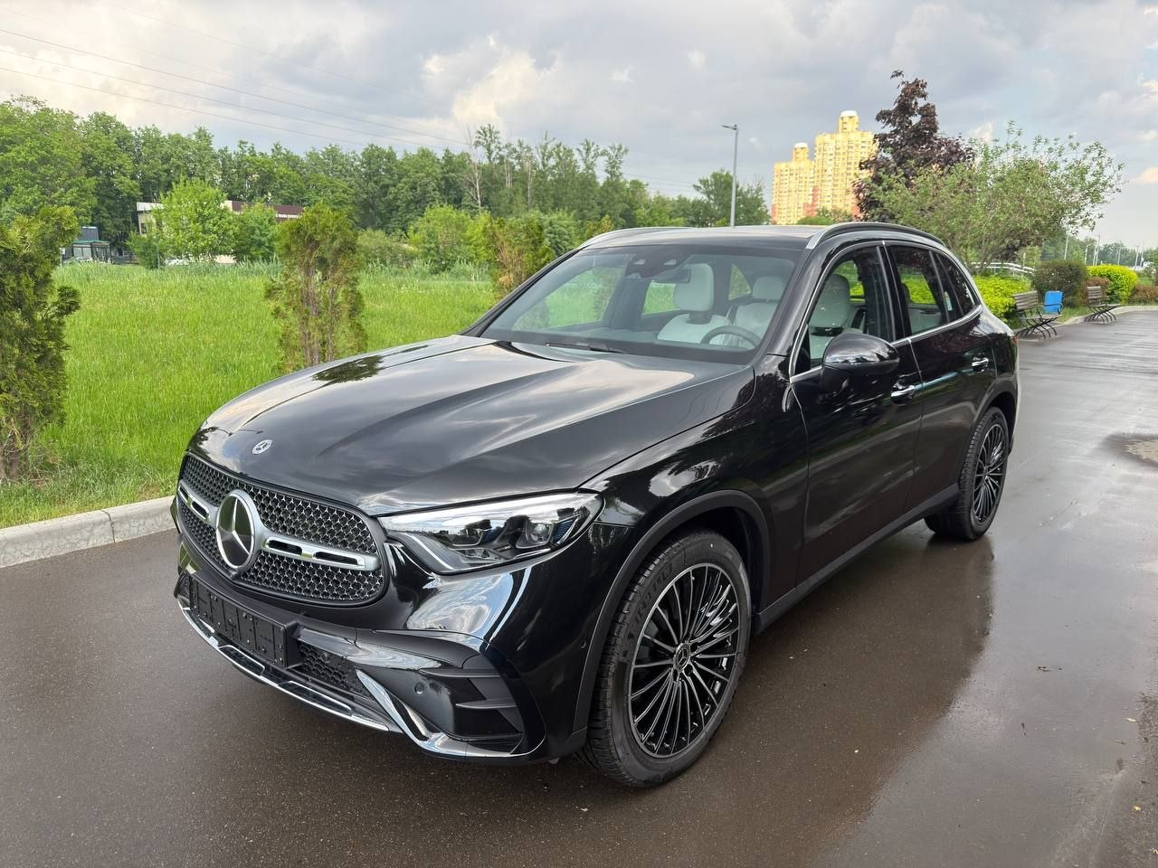 Mercedes-Benz GLC 2025