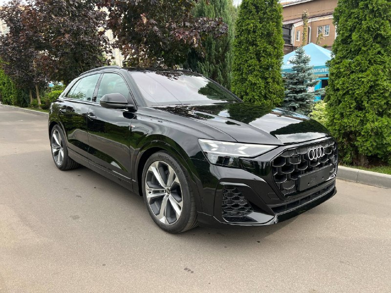 2026 Audi Q8