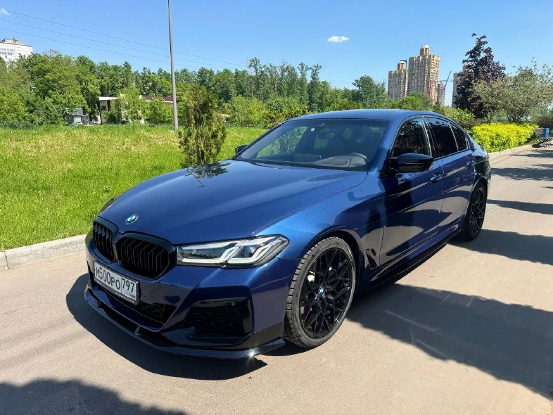 2021 BMW 530 i