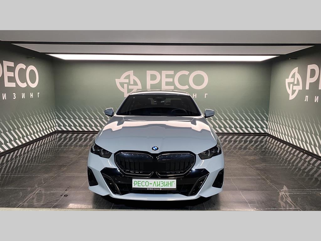 2024 BMW 520