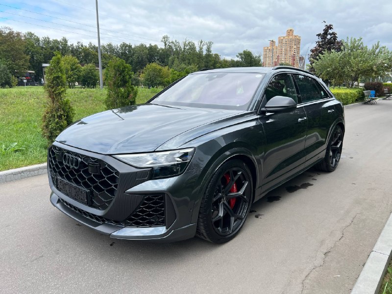 2025 Audi RS Q8