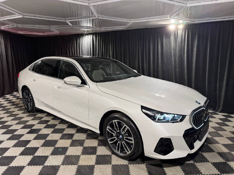 BMW 530 i long 2025