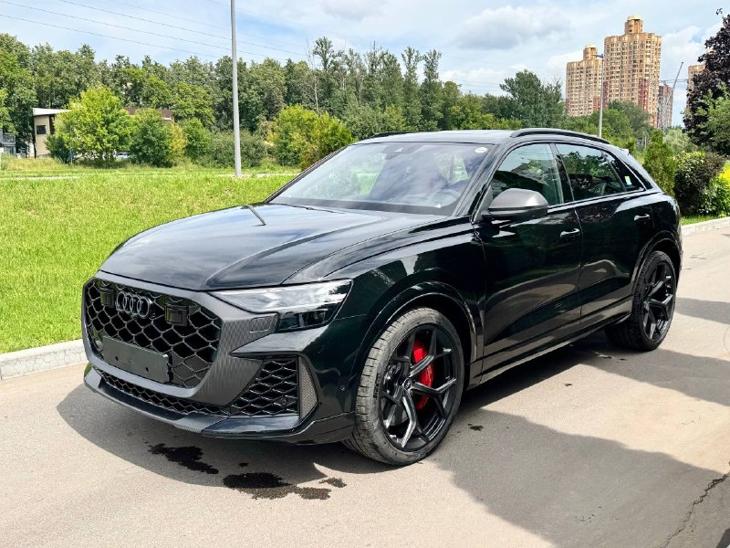 2025 Audi RS Q8