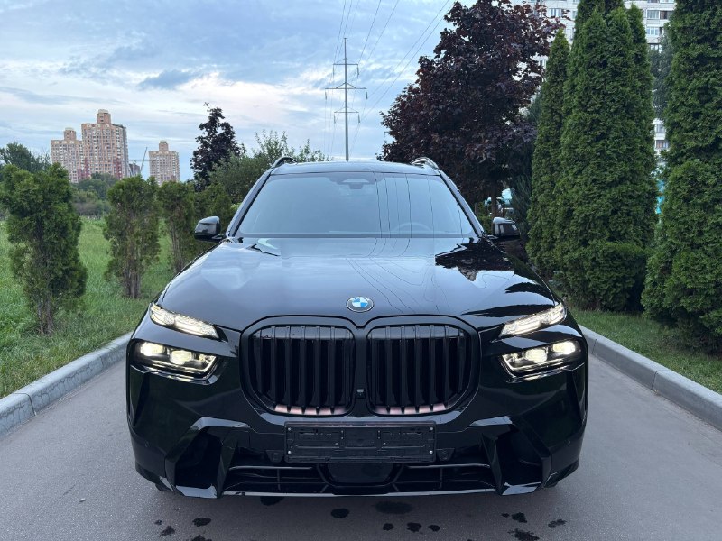 2025 BMW X7 40d