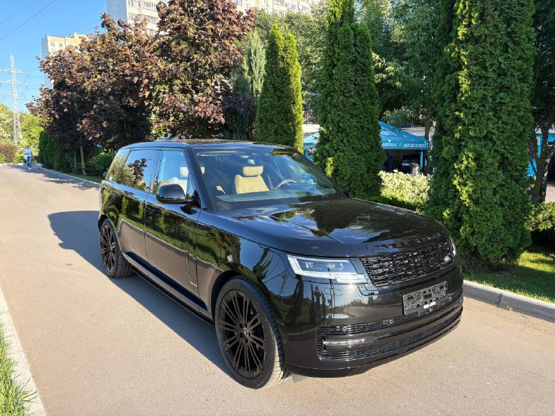 2024 Range Rover P530 Long