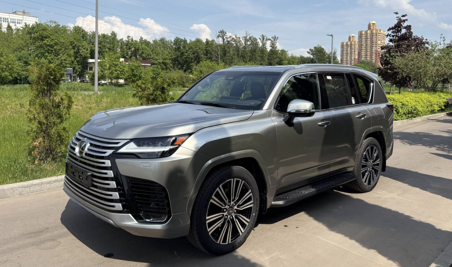 Lexus LX 2025