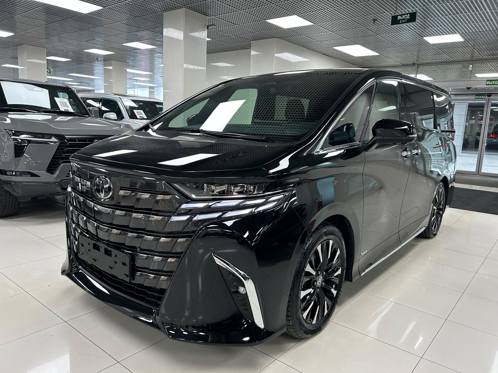 2025 Toyota ALPHARD