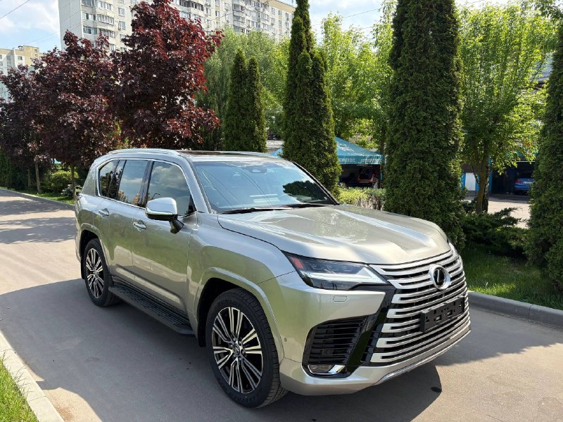 2025 Lexus LX 700 h
